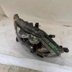 2017-2019 Nissan Rogue Sport Passenger Side Headlight - Image 6