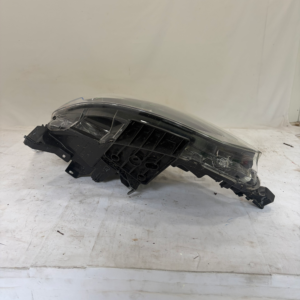 2017-2019 Nissan Rogue Sport Passenger Side Headlight - Image 8