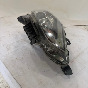 2017-2019 Nissan Rogue Sport Passenger Side Headlight - Image 11