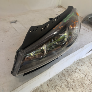 2019-2020 Kia Sorento Driver Side Headlight - Image 4