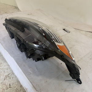 2019-2020 Kia Sorento Driver Side Headlight - Image 10