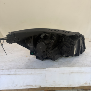 2019-2020 Kia Sorento Driver Side Headlight - Image 11