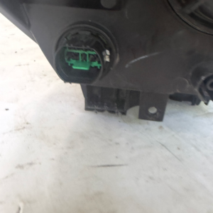 2019-2020 Kia Sorento Driver Side Headlight - Image 13