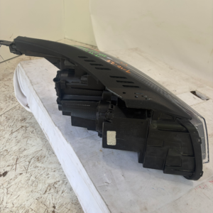 2019-2020 Kia Sorento Driver Side Headlight - Image 14