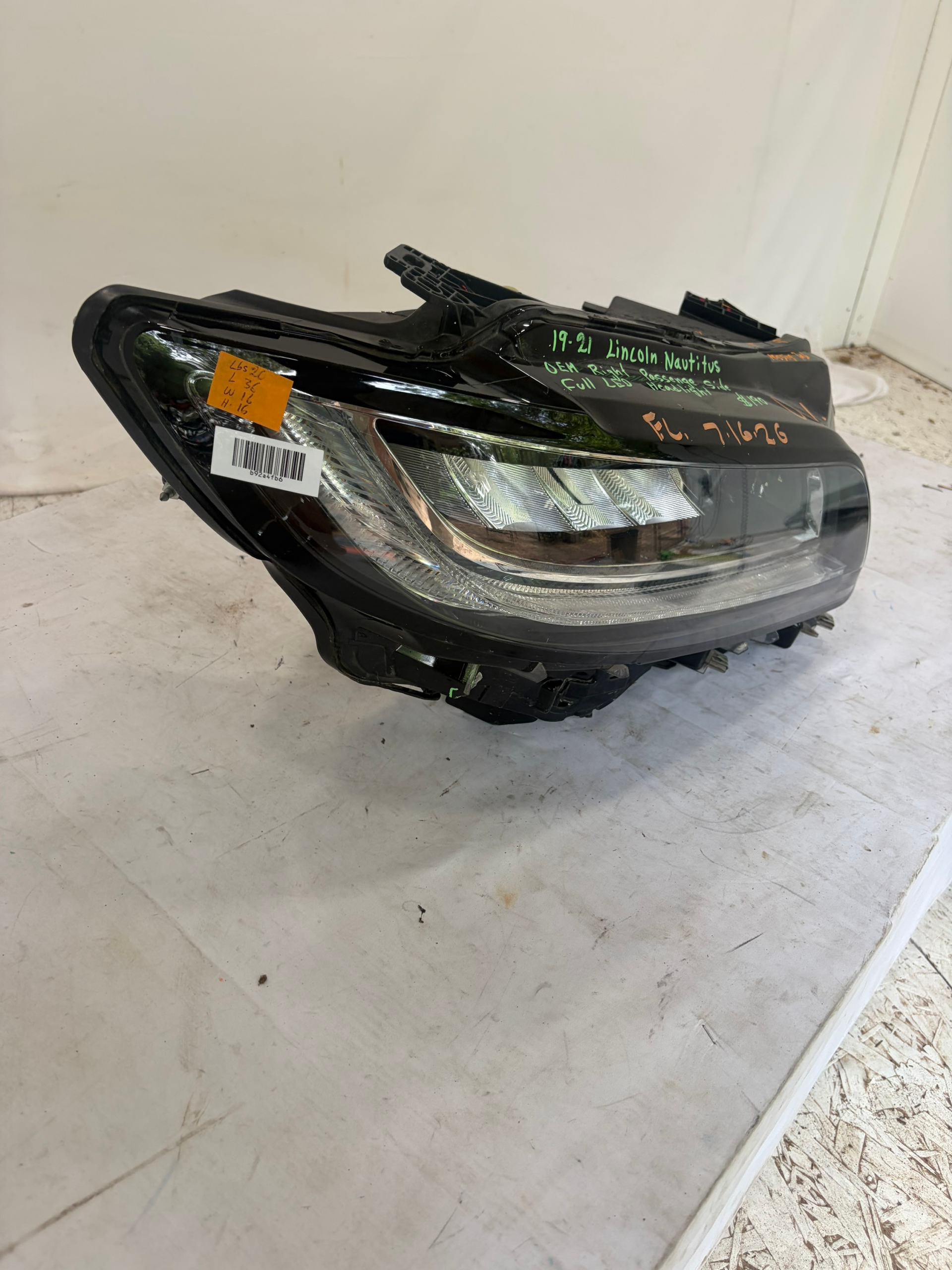 2019-2021 Lincoln Nautilus Passenger Side Full LED Headlight