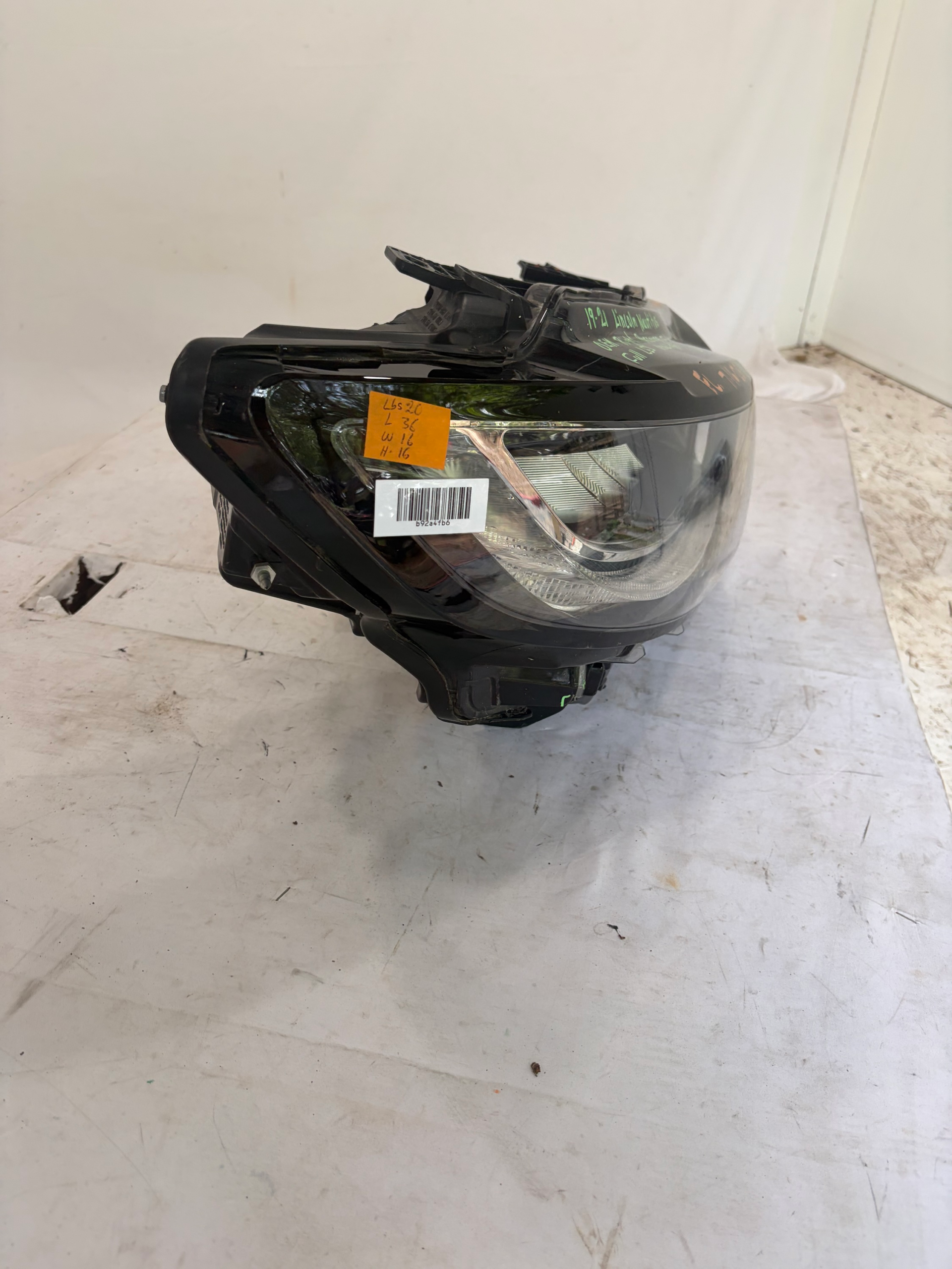 2019-2021 Lincoln Nautilus Passenger Side Full LED Headlight