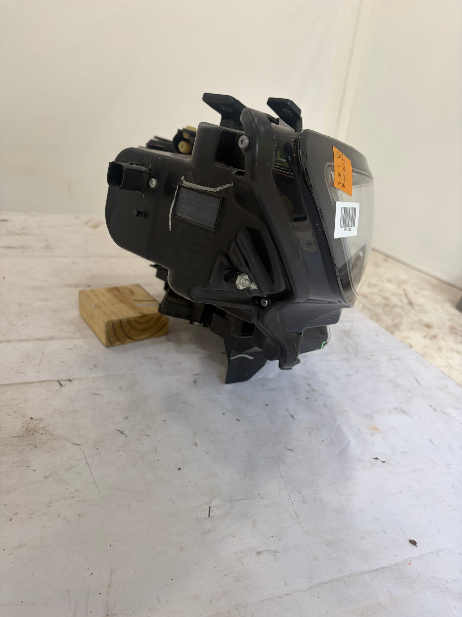 2019-2021 Lincoln Nautilus Passenger Side Full LED Headlight