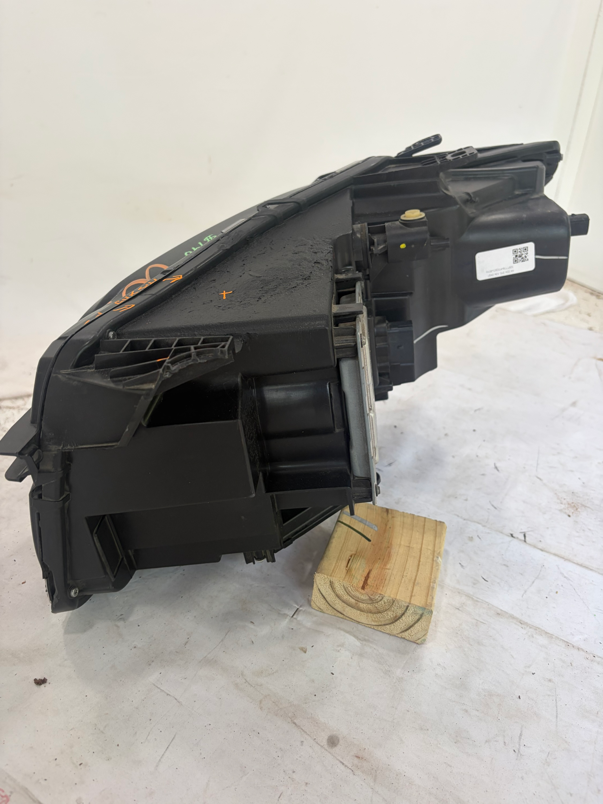 2019-2021 Lincoln Nautilus Passenger Side Full LED Headlight