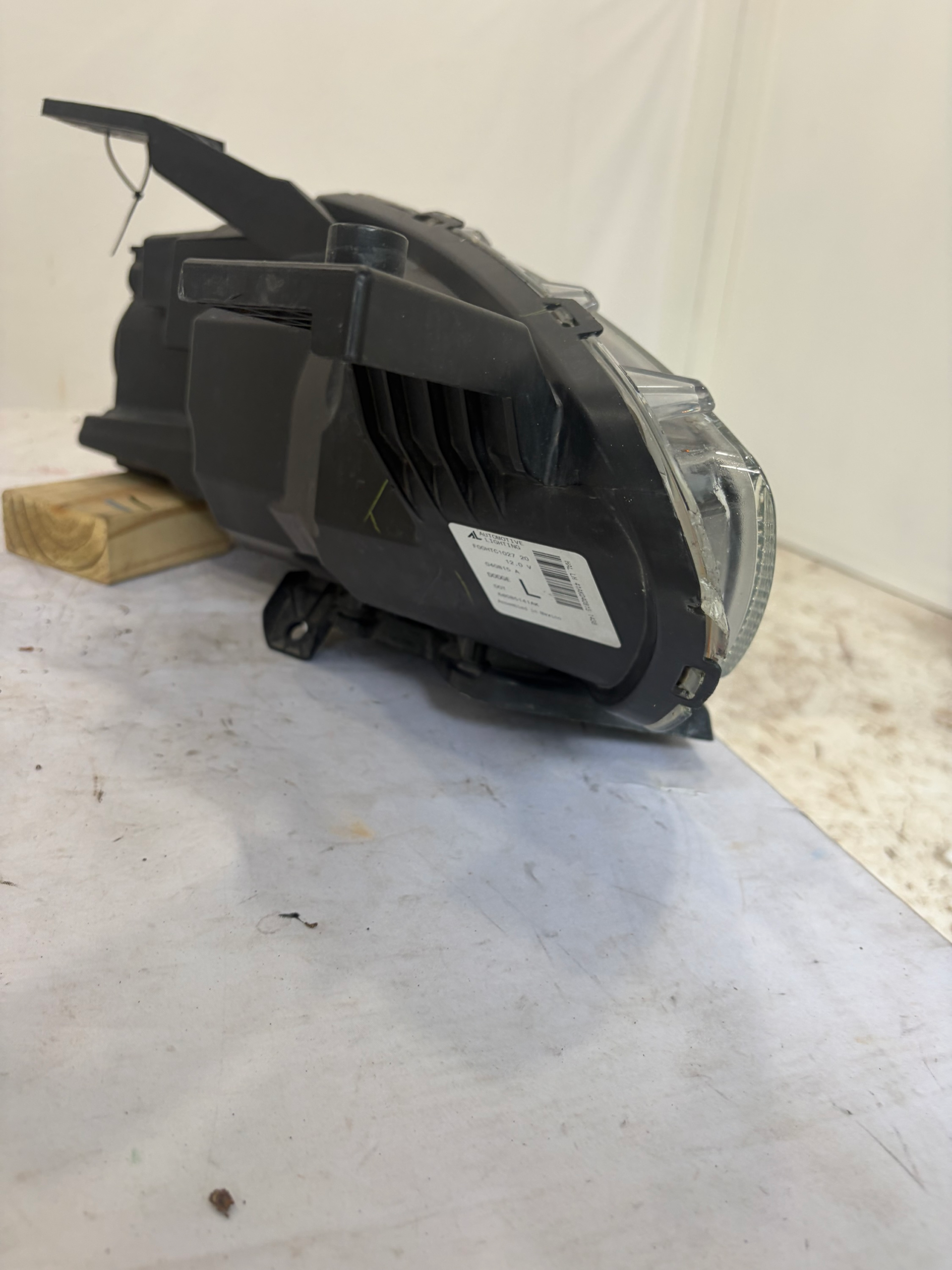 2013-2016 Dodge Dart Driver Side Headlight