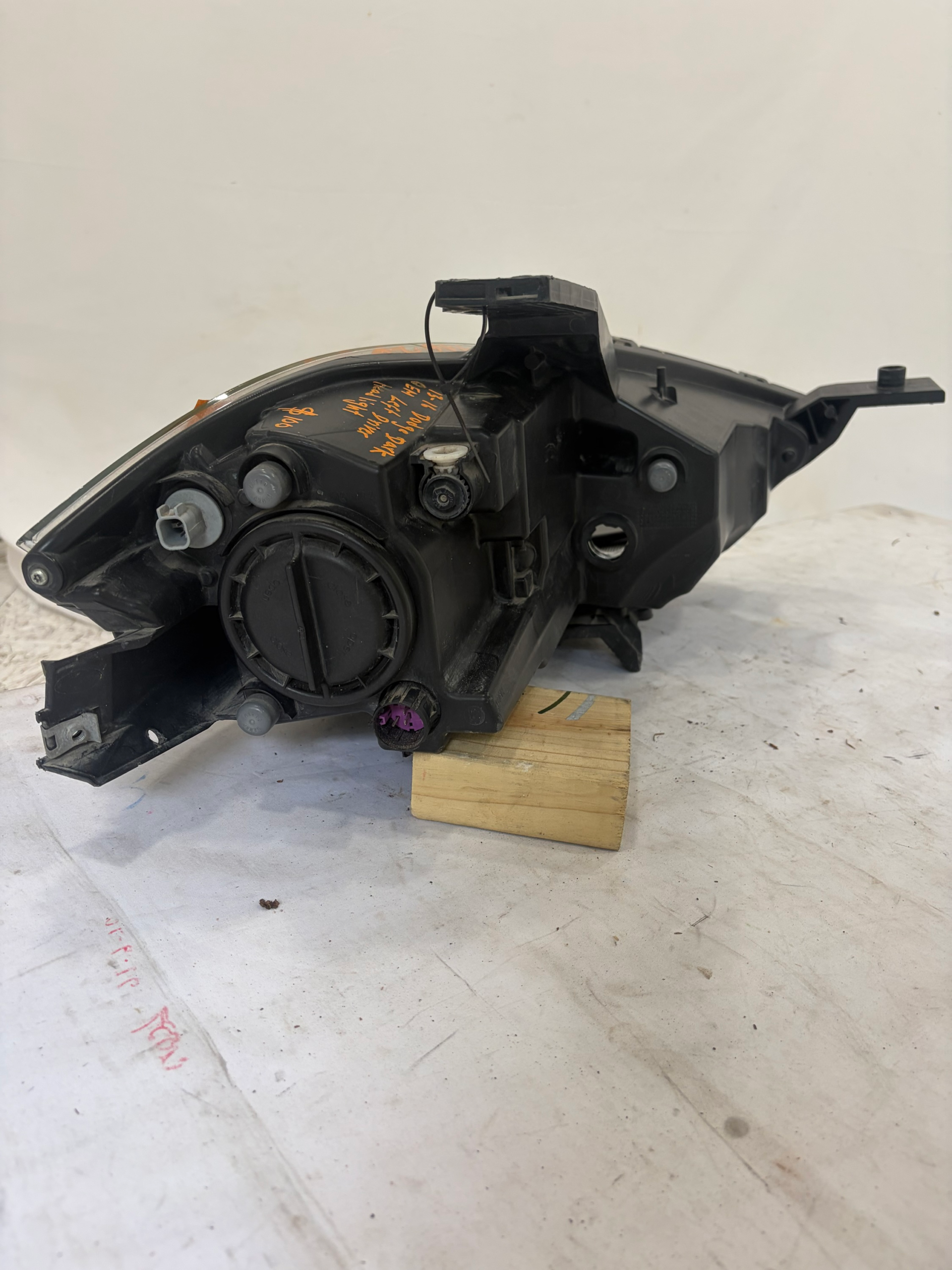 2013-2016 Dodge Dart Driver Side Headlight
