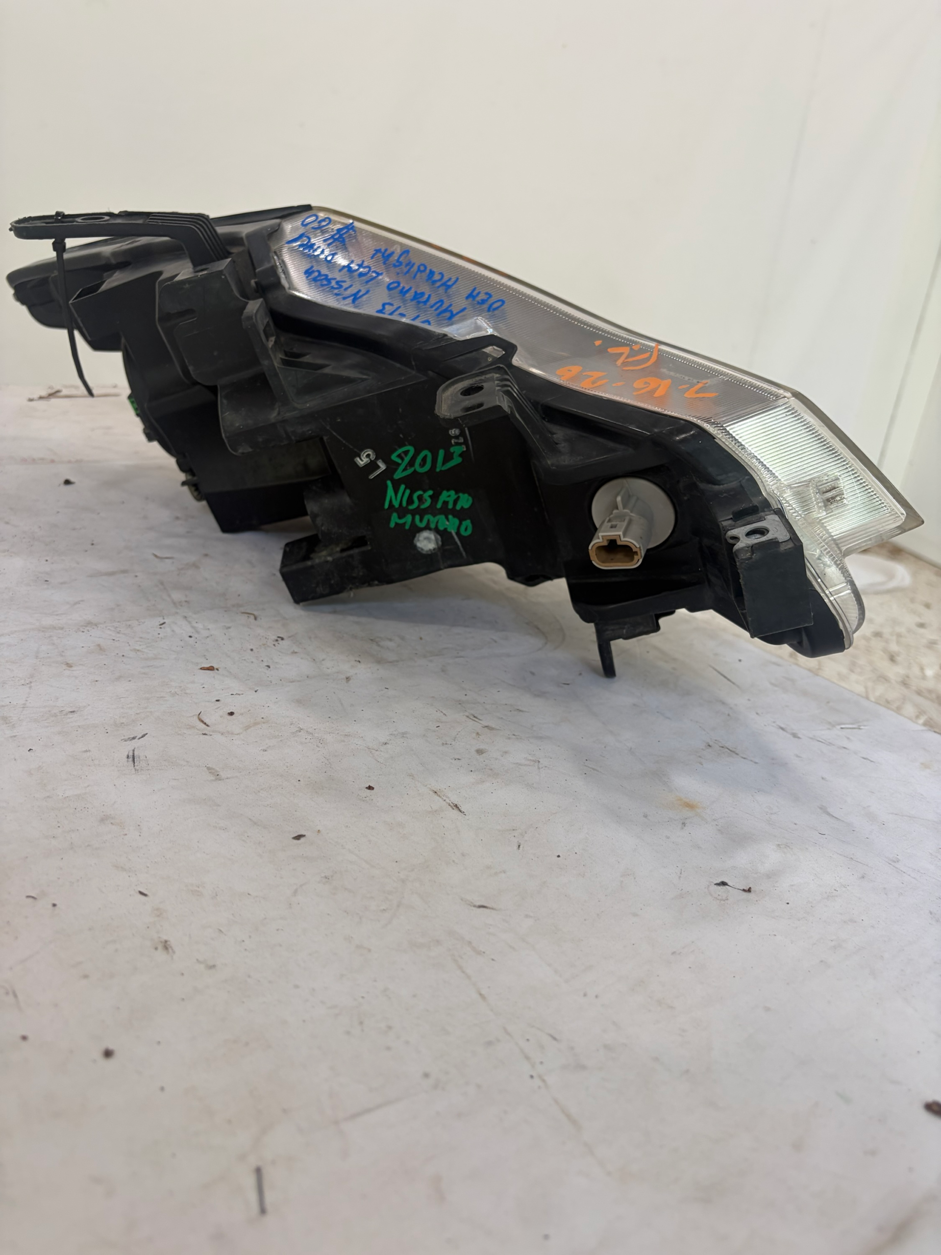 2009-2013 Nissan Murano Driver Side Headlight