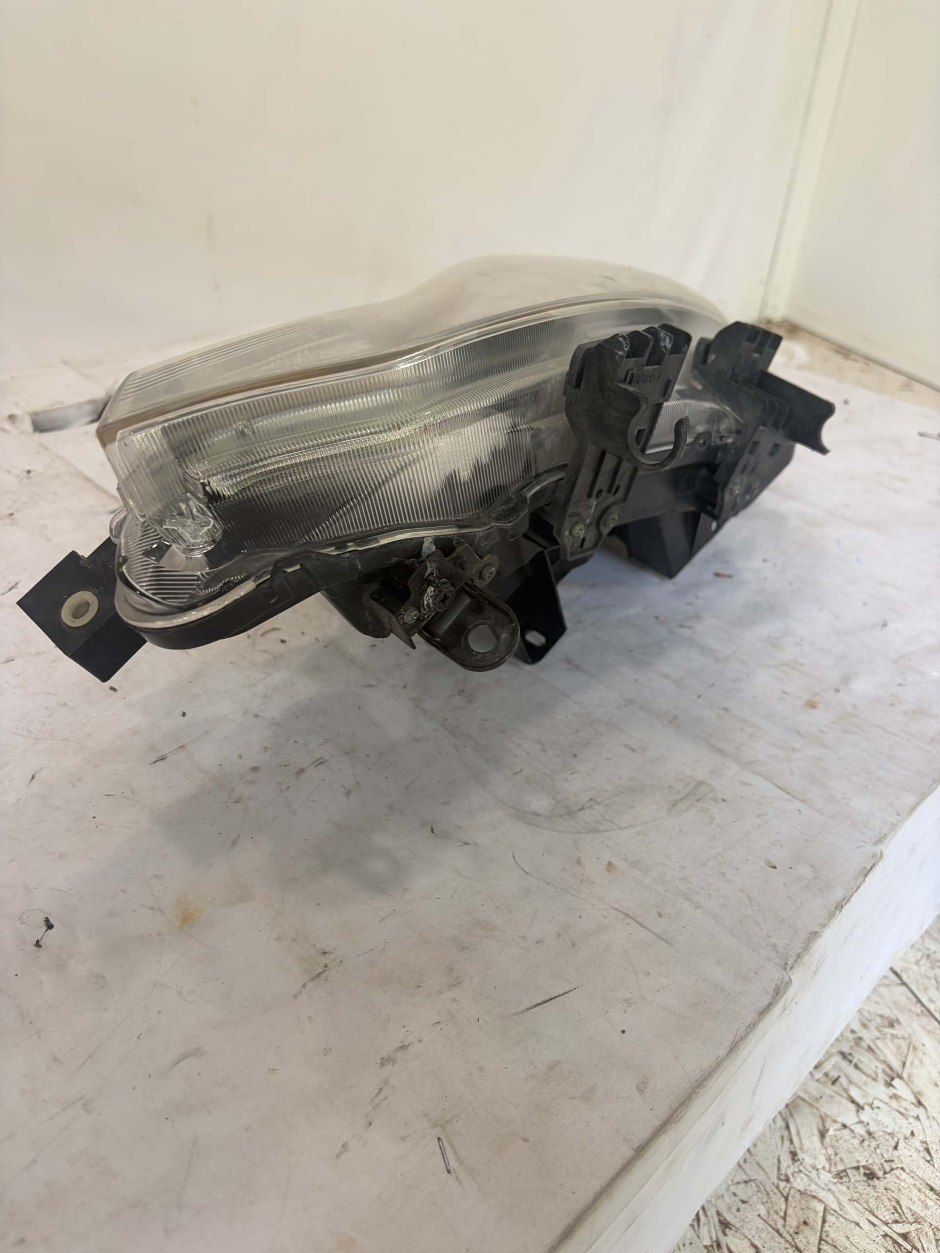 2009-2013 Nissan Murano Driver Side Headlight