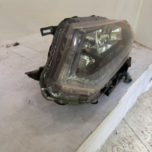 2014-2016 Nissan Rogue Driver Side Headlight (Aftermarket) - Image 4