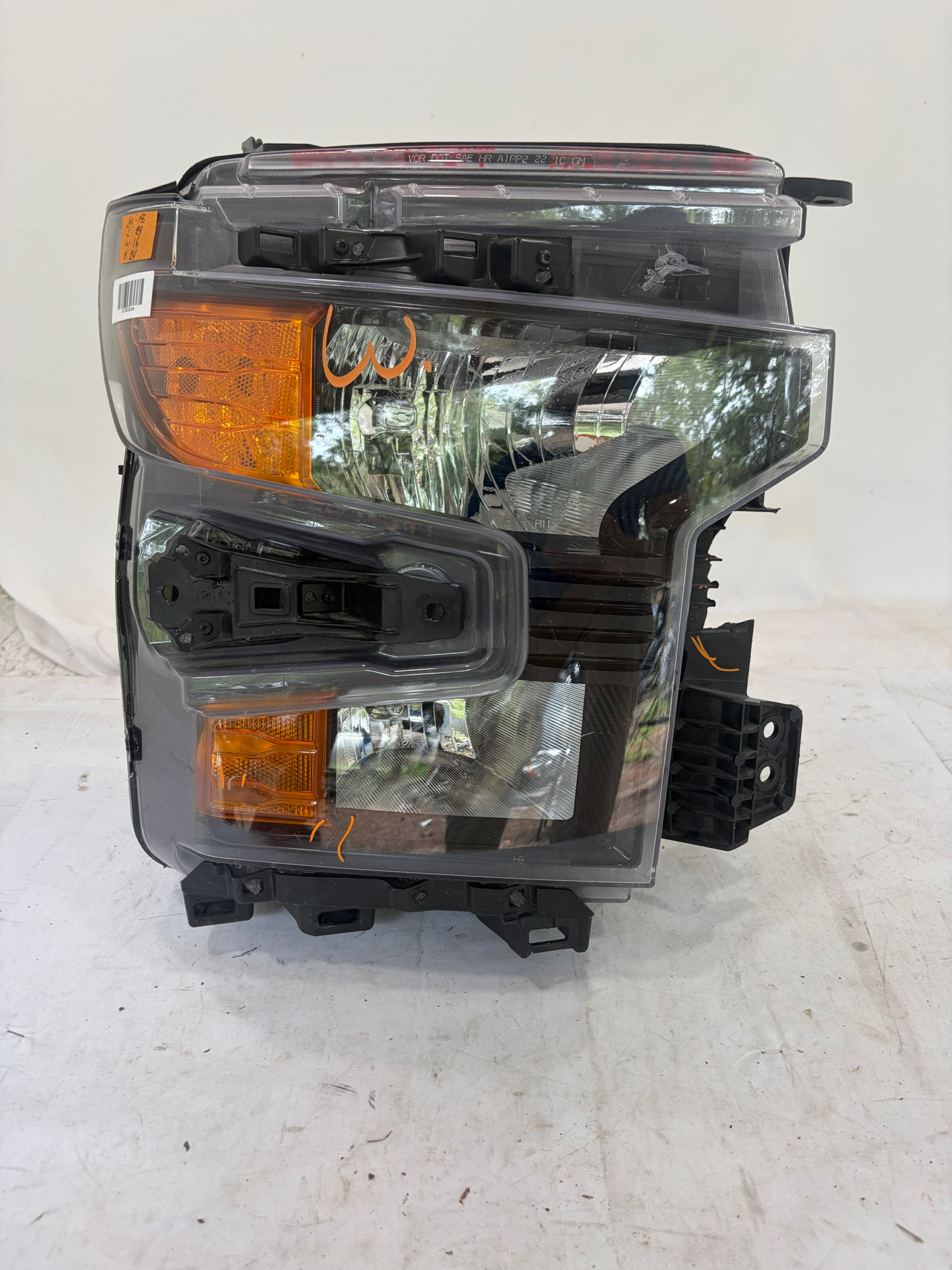 2023-2025 Chevrolet Silverado 1500 Passenger Side Headlight