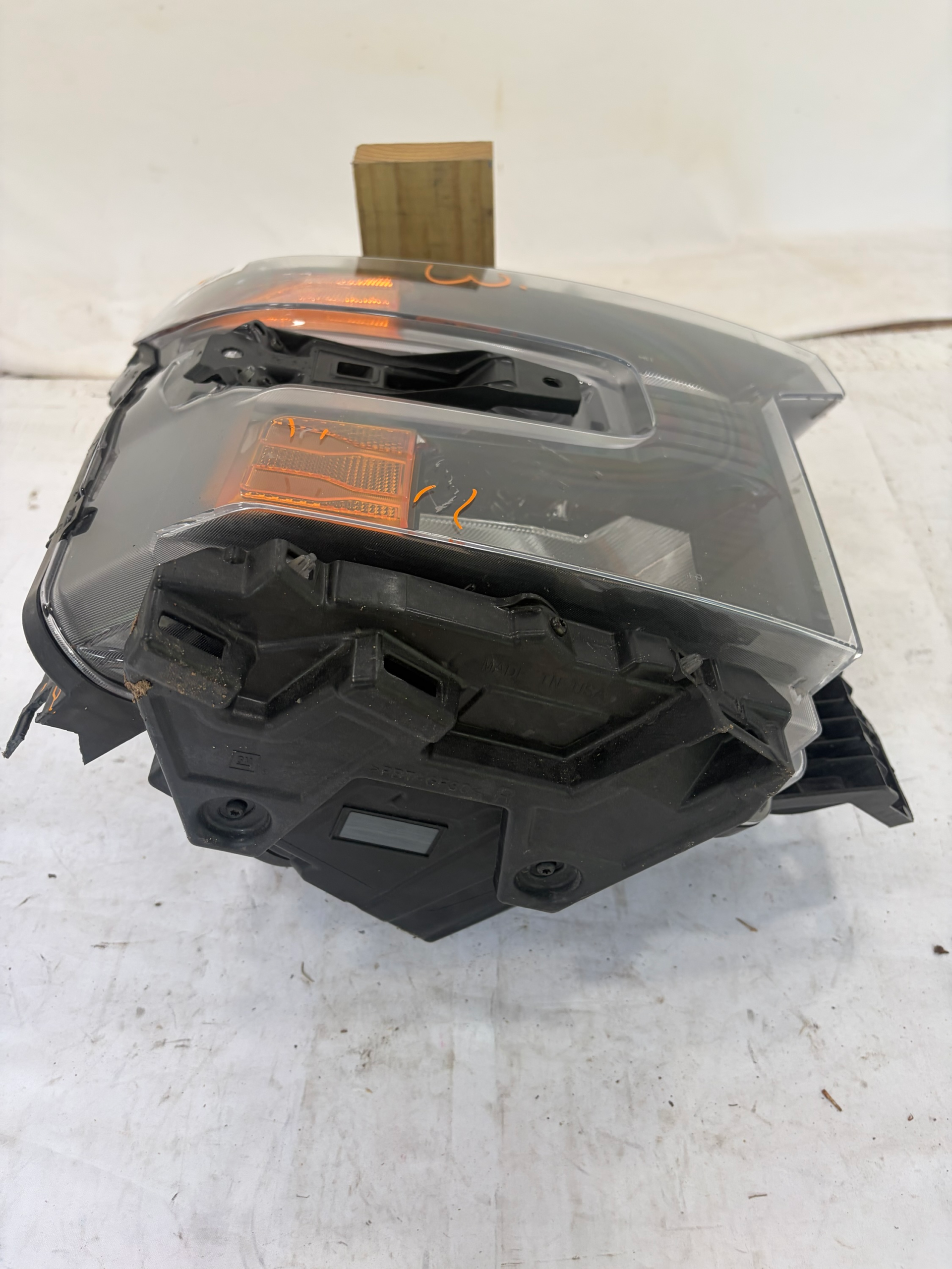 2023-2025 Chevrolet Silverado 1500 Passenger Side Headlight