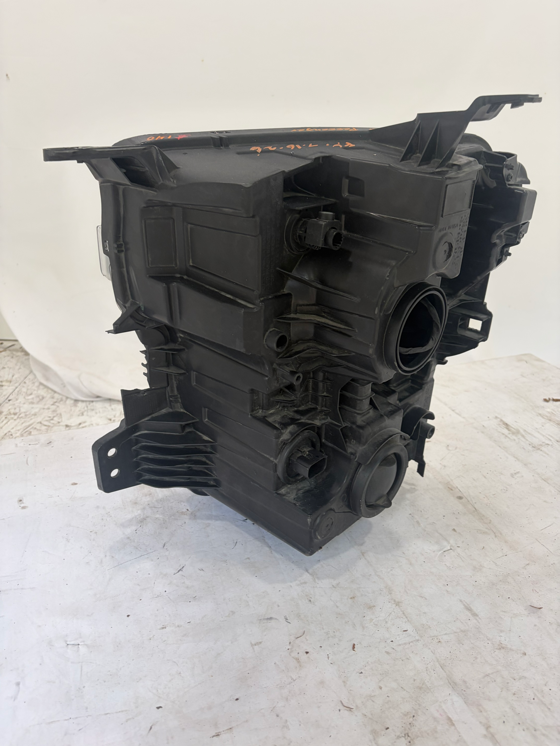 2023-2025 Chevrolet Silverado 1500 Passenger Side Headlight