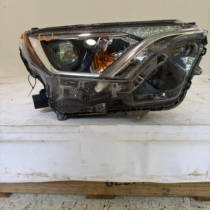 2016-2018 Toyota RAV4 Passenger Side Headlight - Image 14