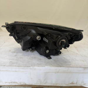 2016-2018 Toyota RAV4 Passenger Side Headlight - Image 8