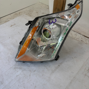 2010-2016 Cadillac SRX Halogen Driver Side Headlight - Image 3