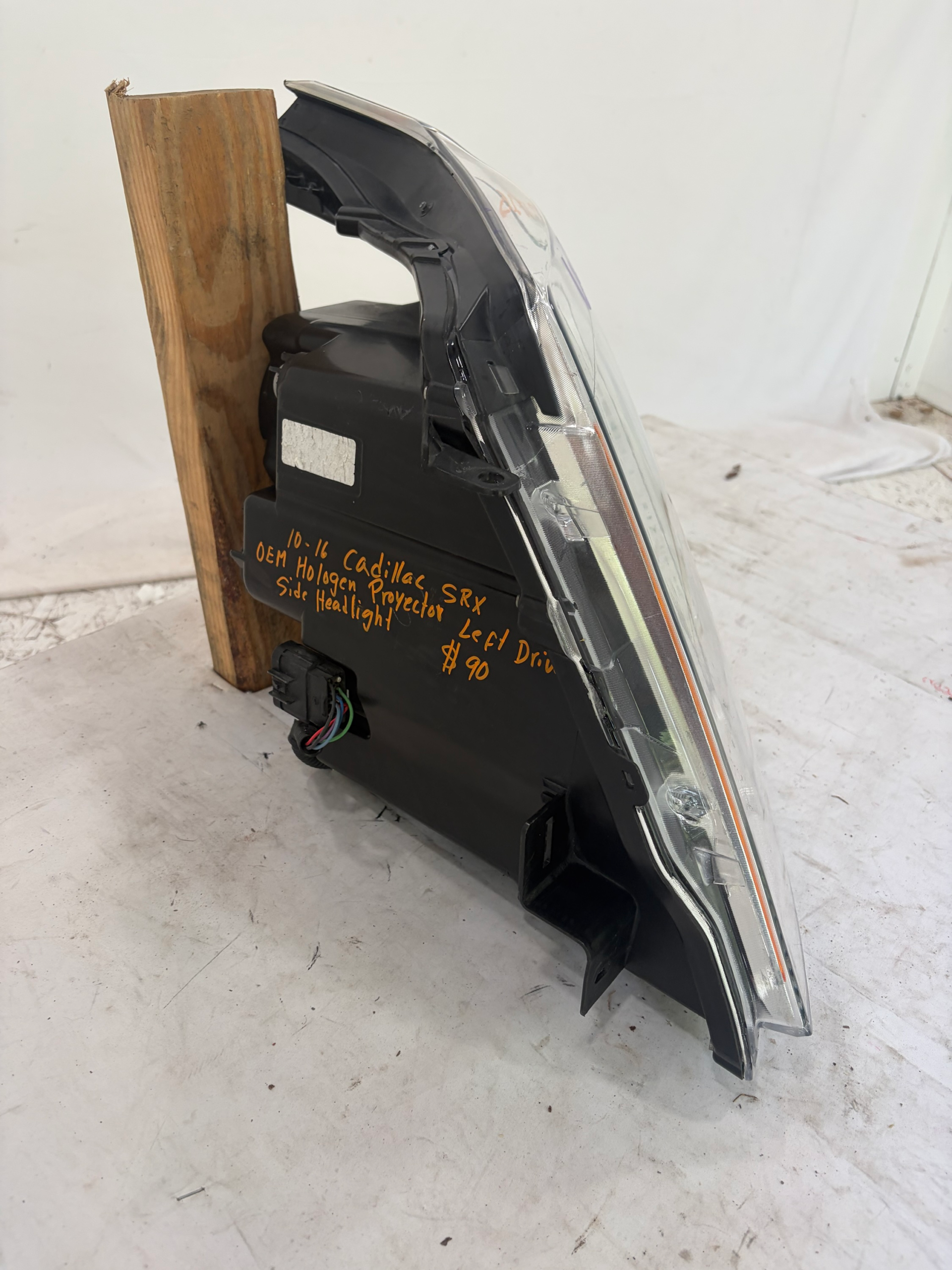 2010-2016 Cadillac SRX Halogen Driver Side Headlight