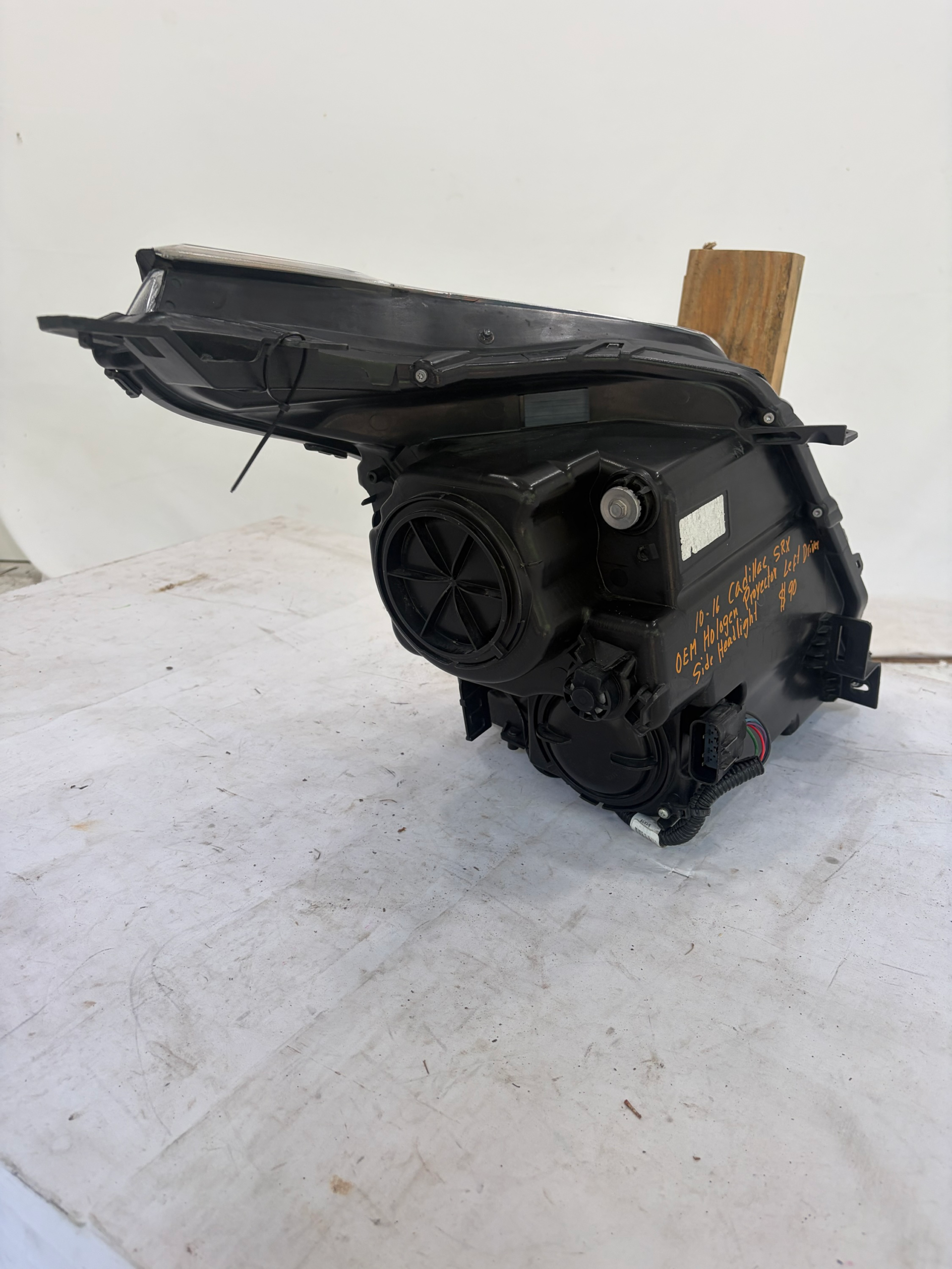 2010-2016 Cadillac SRX Halogen Driver Side Headlight