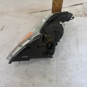 2010-2016 Cadillac SRX Halogen Driver Side Headlight - Image 14