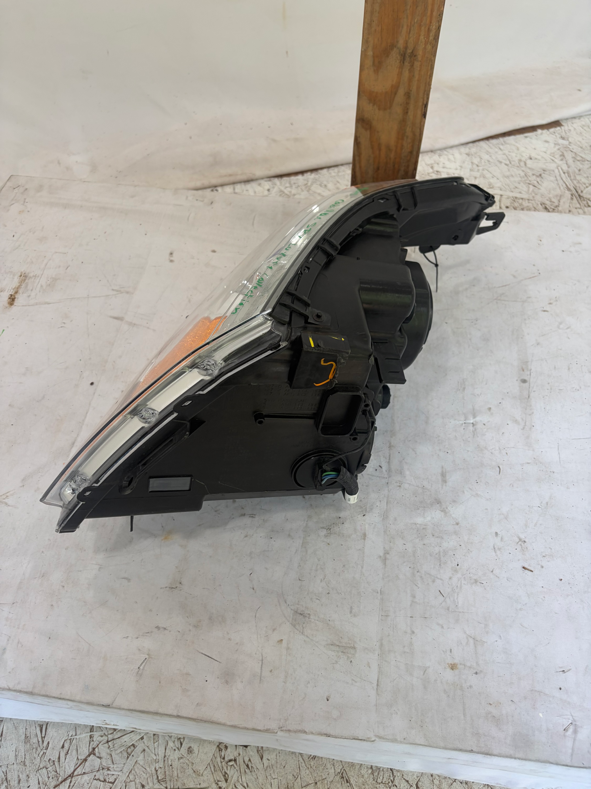 2010-2016 Cadillac SRX Halogen Driver Side Headlight