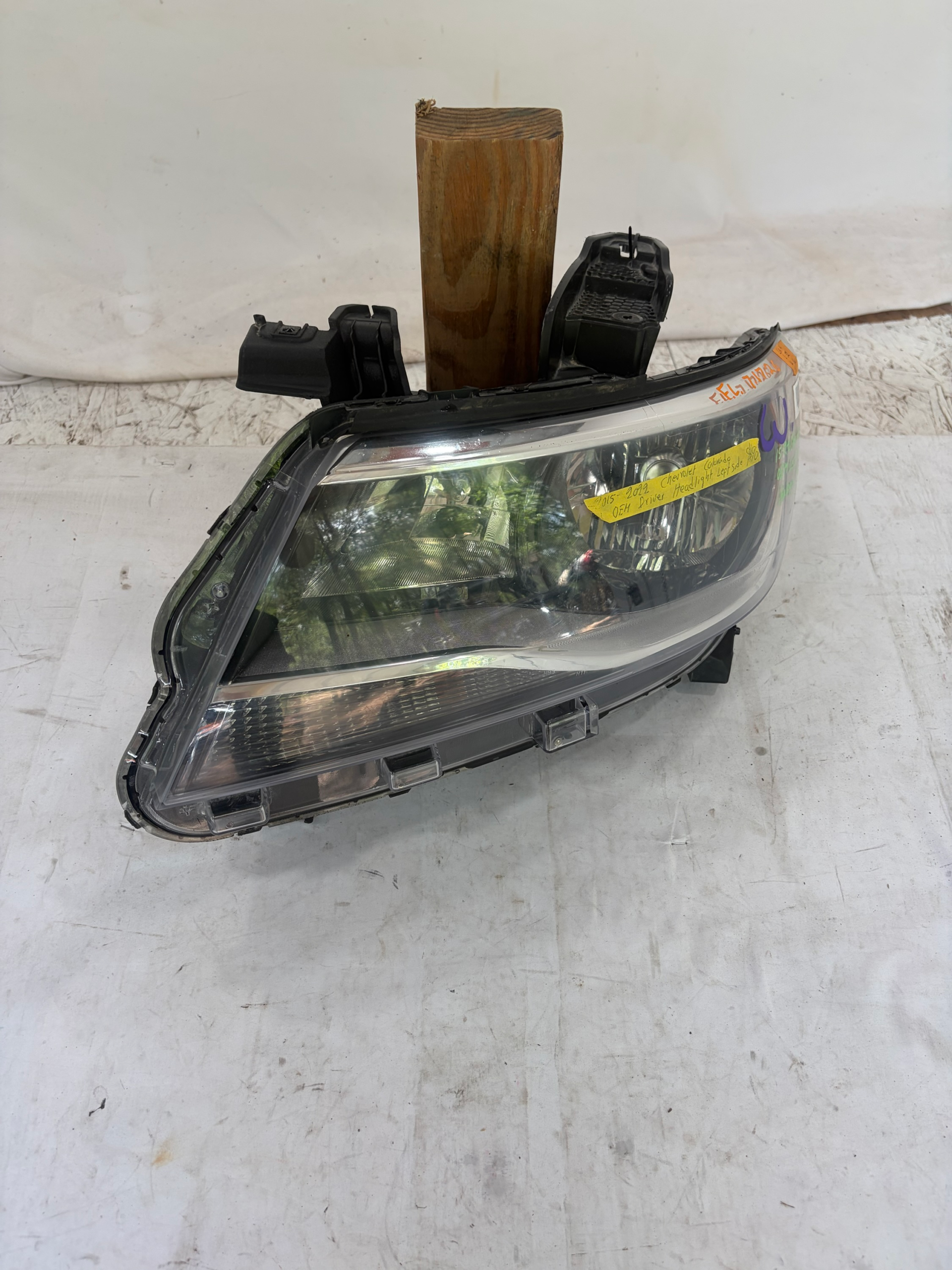2015-2022 Chevrolet Colorado Halogen Driver Side Headlight