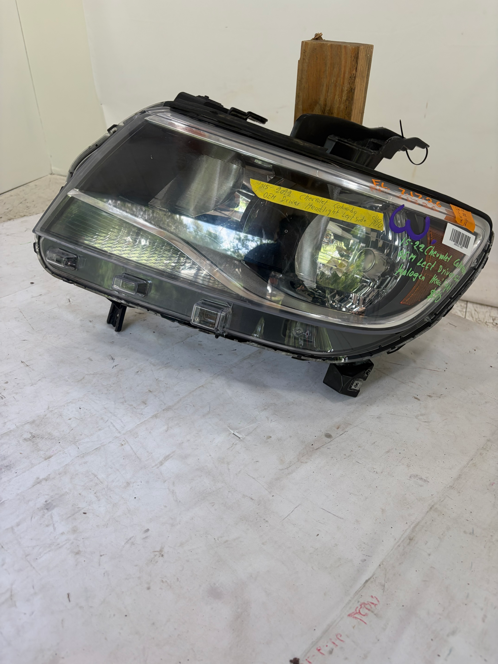 2015-2022 Chevrolet Colorado Halogen Driver Side Headlight