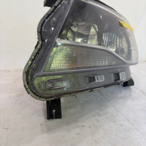 2015-2022 Chevrolet Colorado Halogen Driver Side Headlight - Image 5