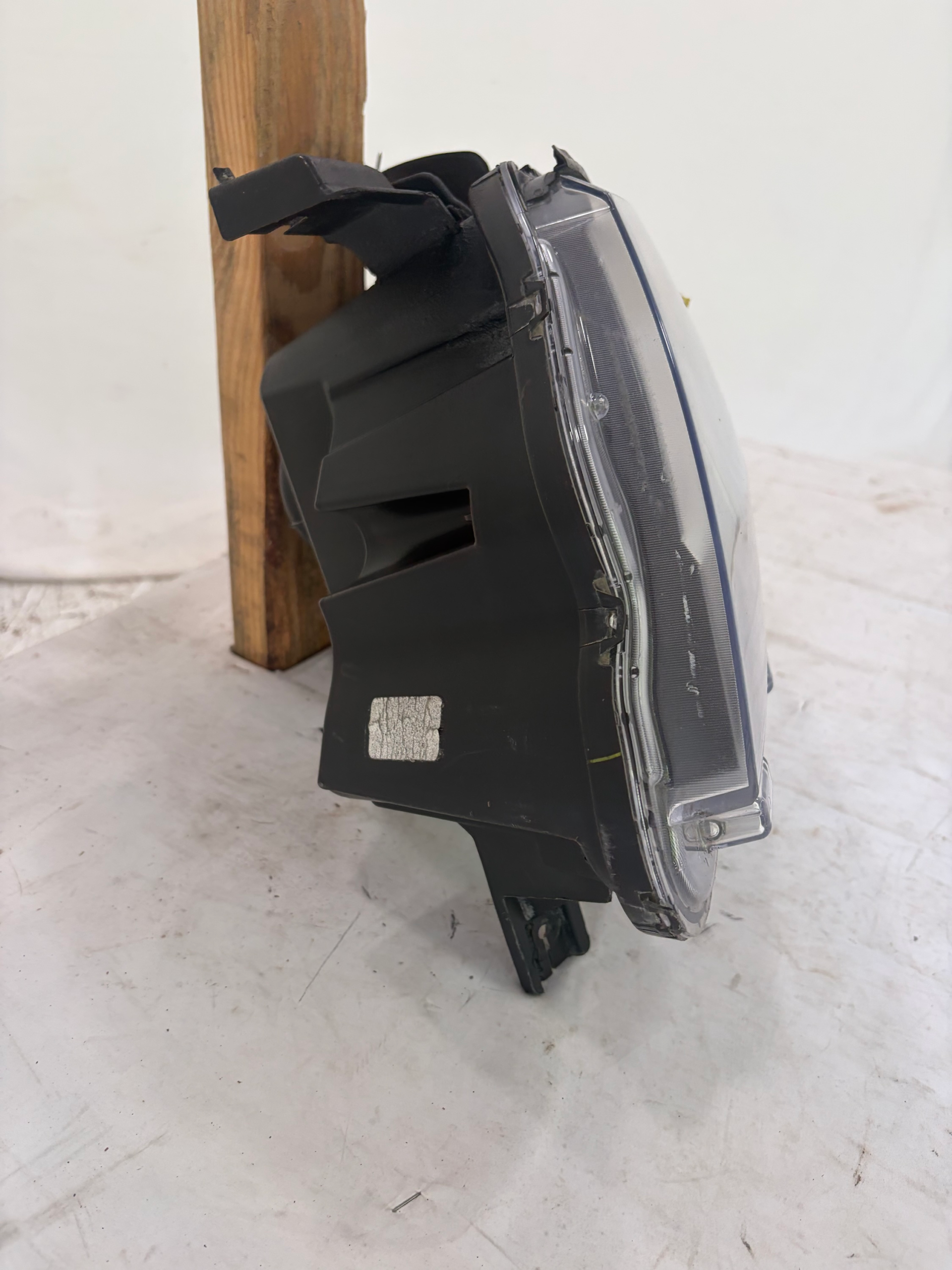 2015-2022 Chevrolet Colorado Halogen Driver Side Headlight