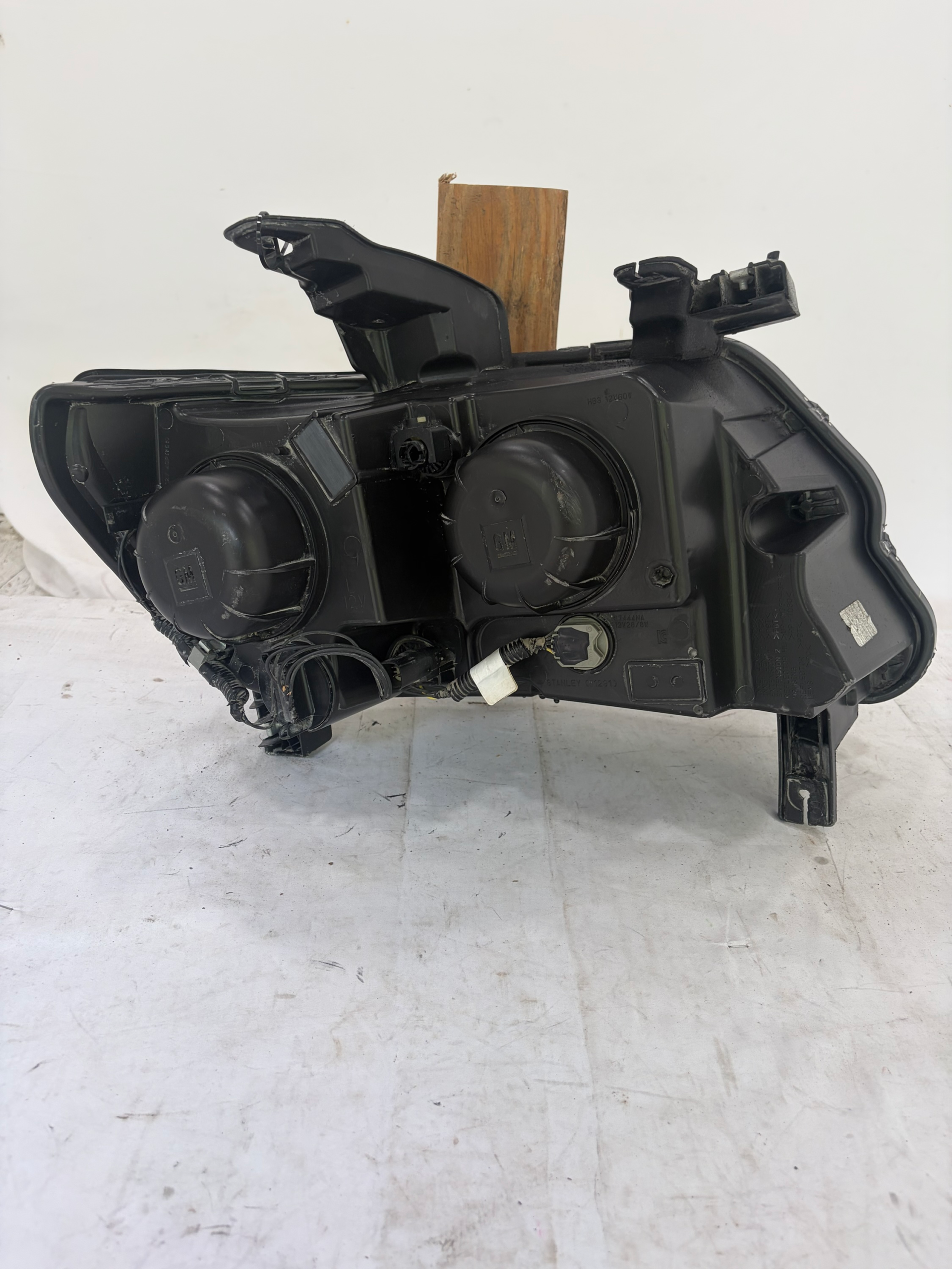 2015-2022 Chevrolet Colorado Halogen Driver Side Headlight