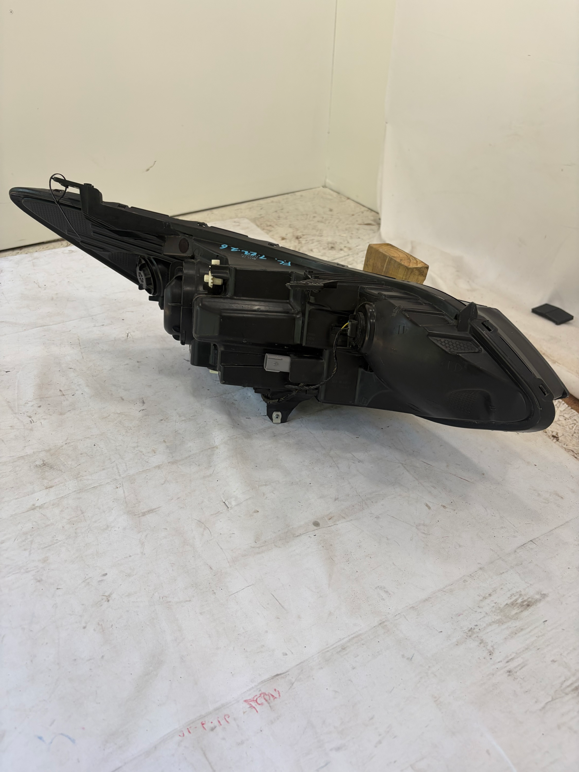 2016-2019 Chevrolet Cruze Driver Side Headlight