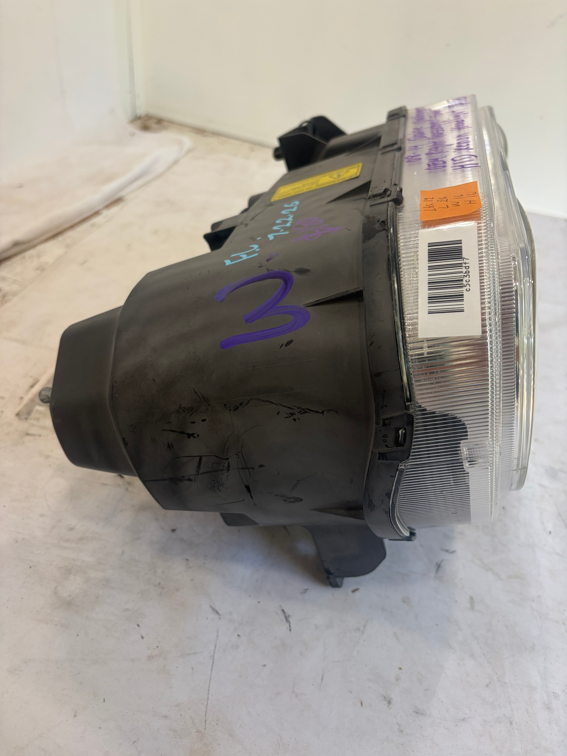 2008-2014 Dodge Challenger HID Xenon Passenger Side Headlight