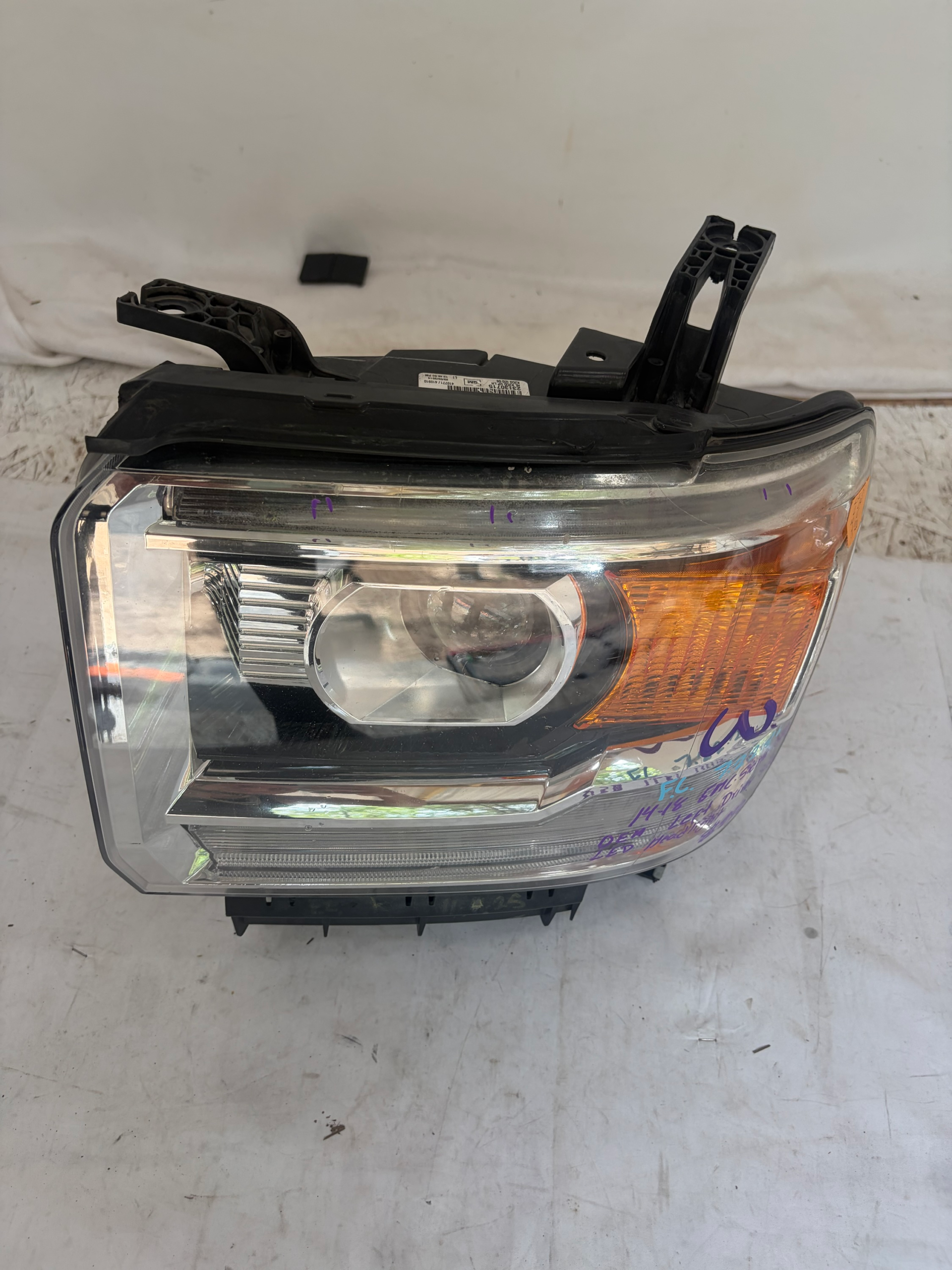 2014-2018 GMC Sierra 1500 LED Driver Side Headlight