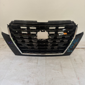 2021-2023 Nissan Kicks Grille