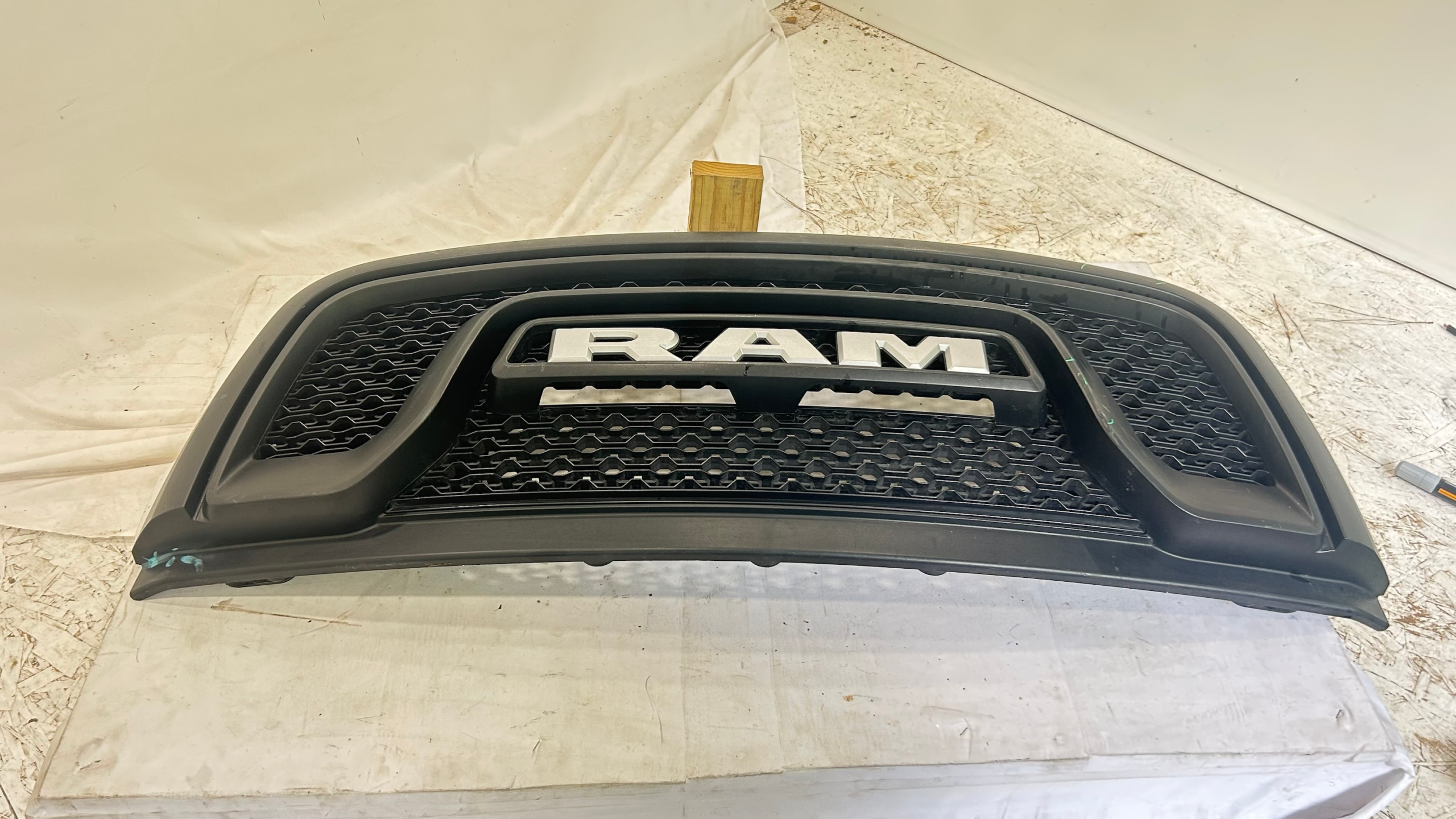 2015-2022  Dodge Ram Rebel 1500 Grille