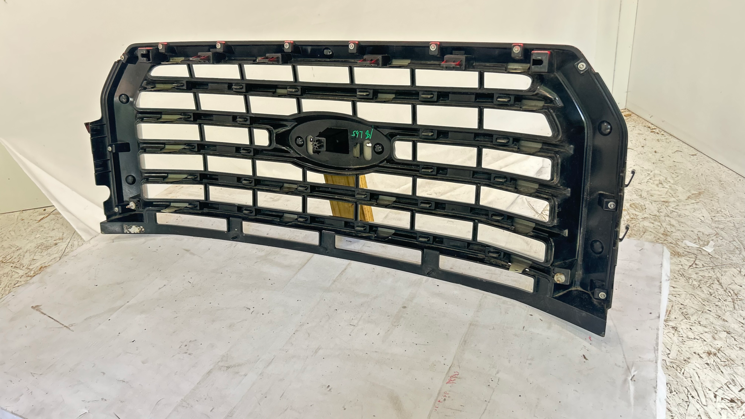 2015-2017 Ford  F-150 Grille