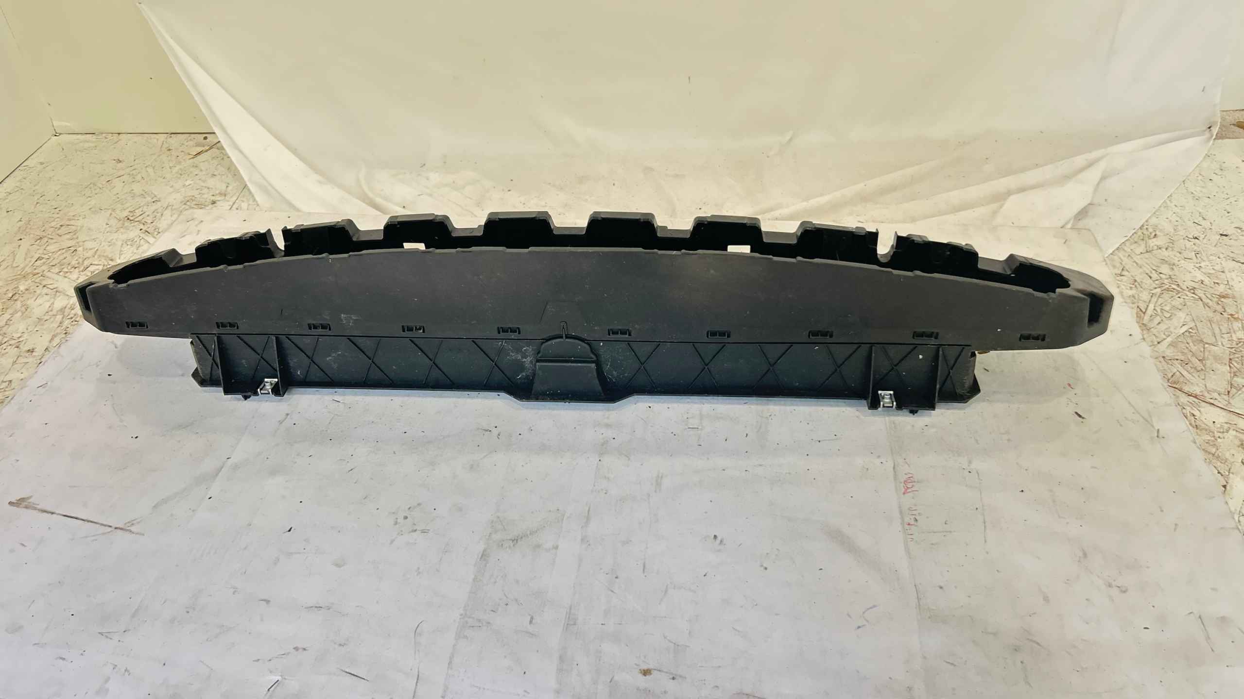 2019-2024 Dodge Ram 1500 Lower Shutter