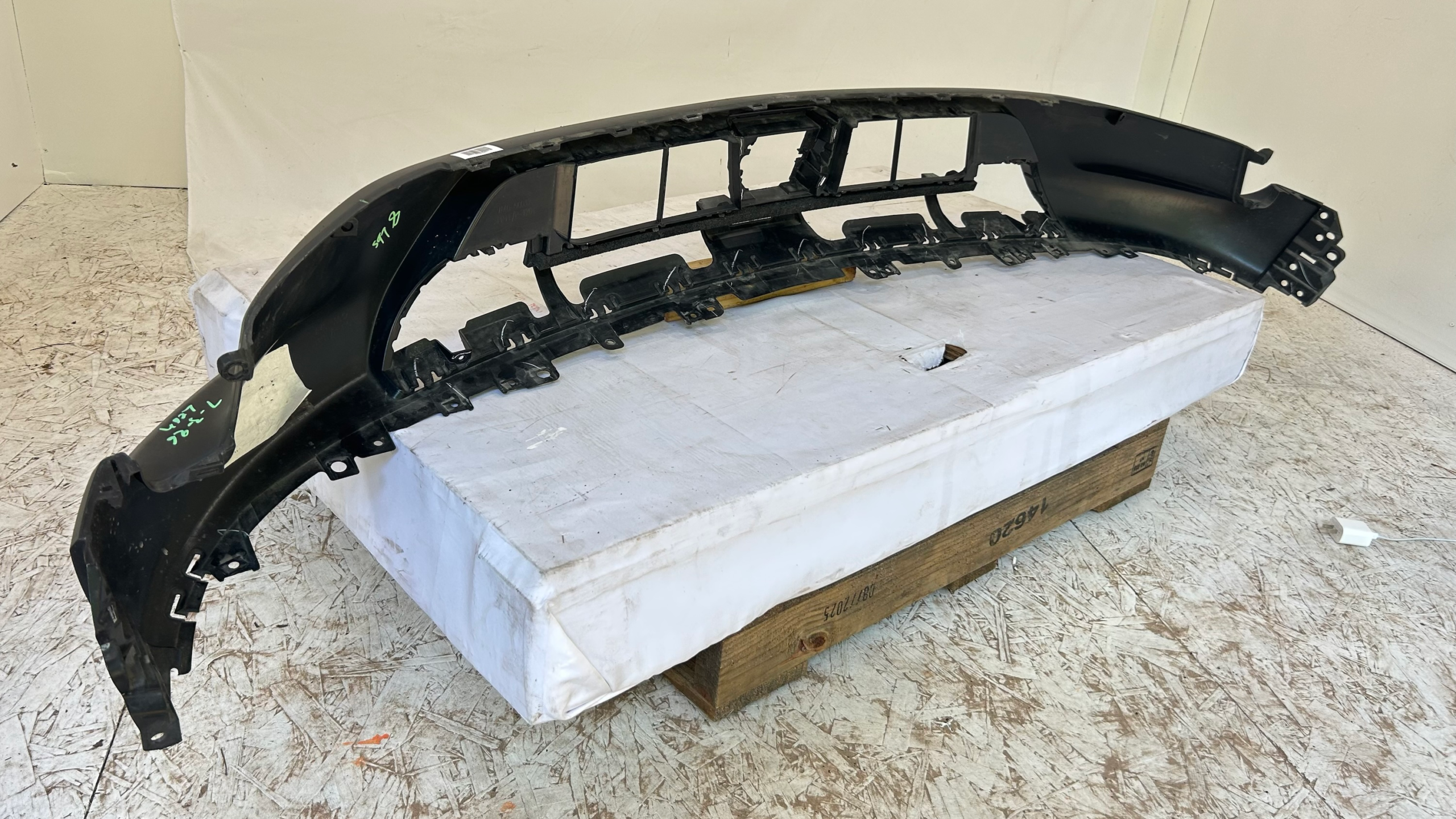 2023-2025 Mazda CX-50 front bumper lower valance