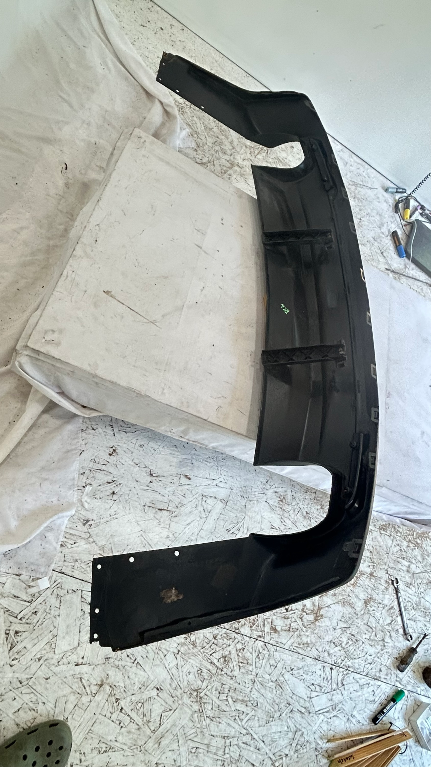 2016-2023 Chevrolet Camaro rear bumper lower valance