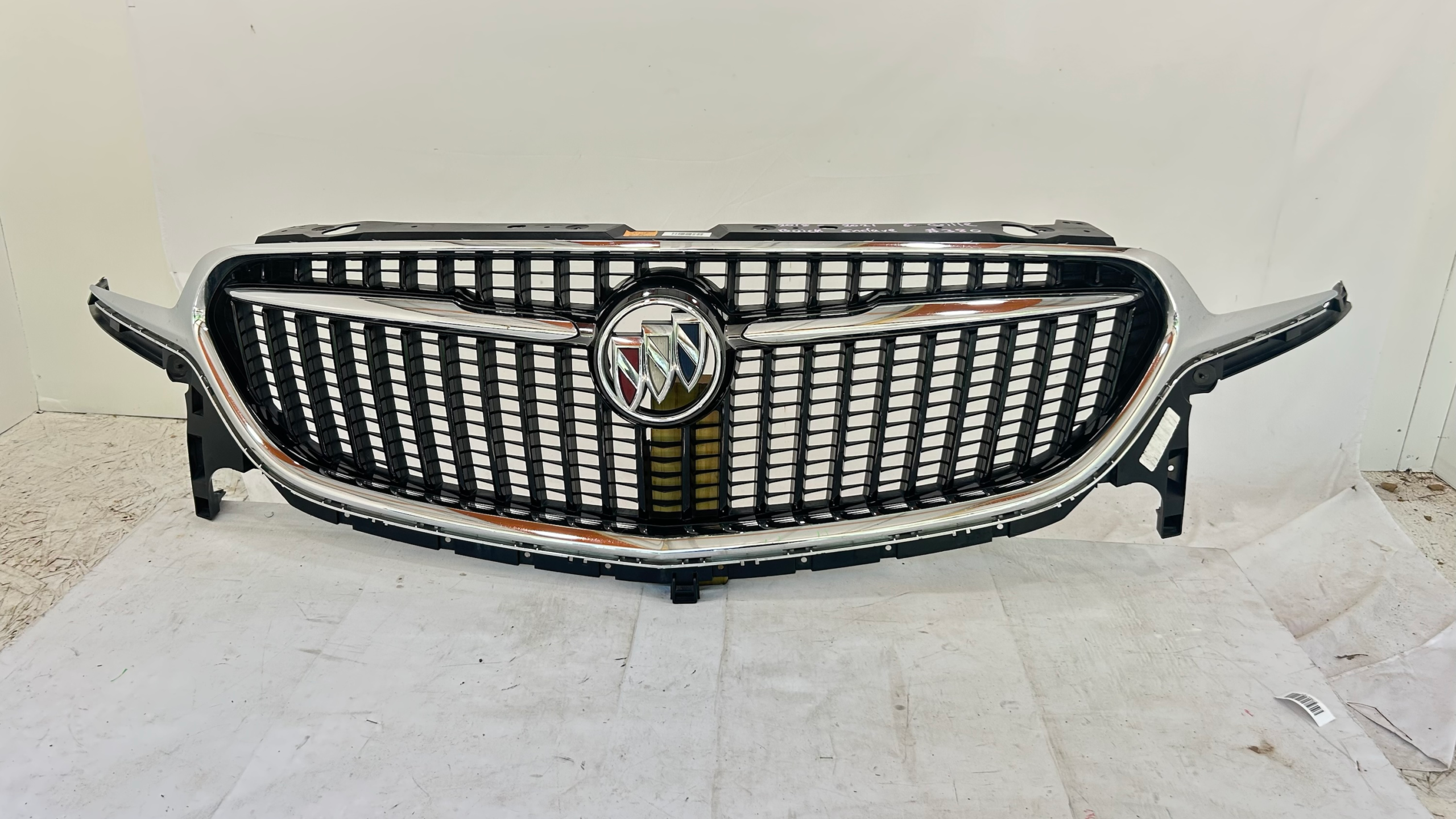 2018 2019 2020 2021 Buick Enclave Front Base Grille Chrome OEM 323740