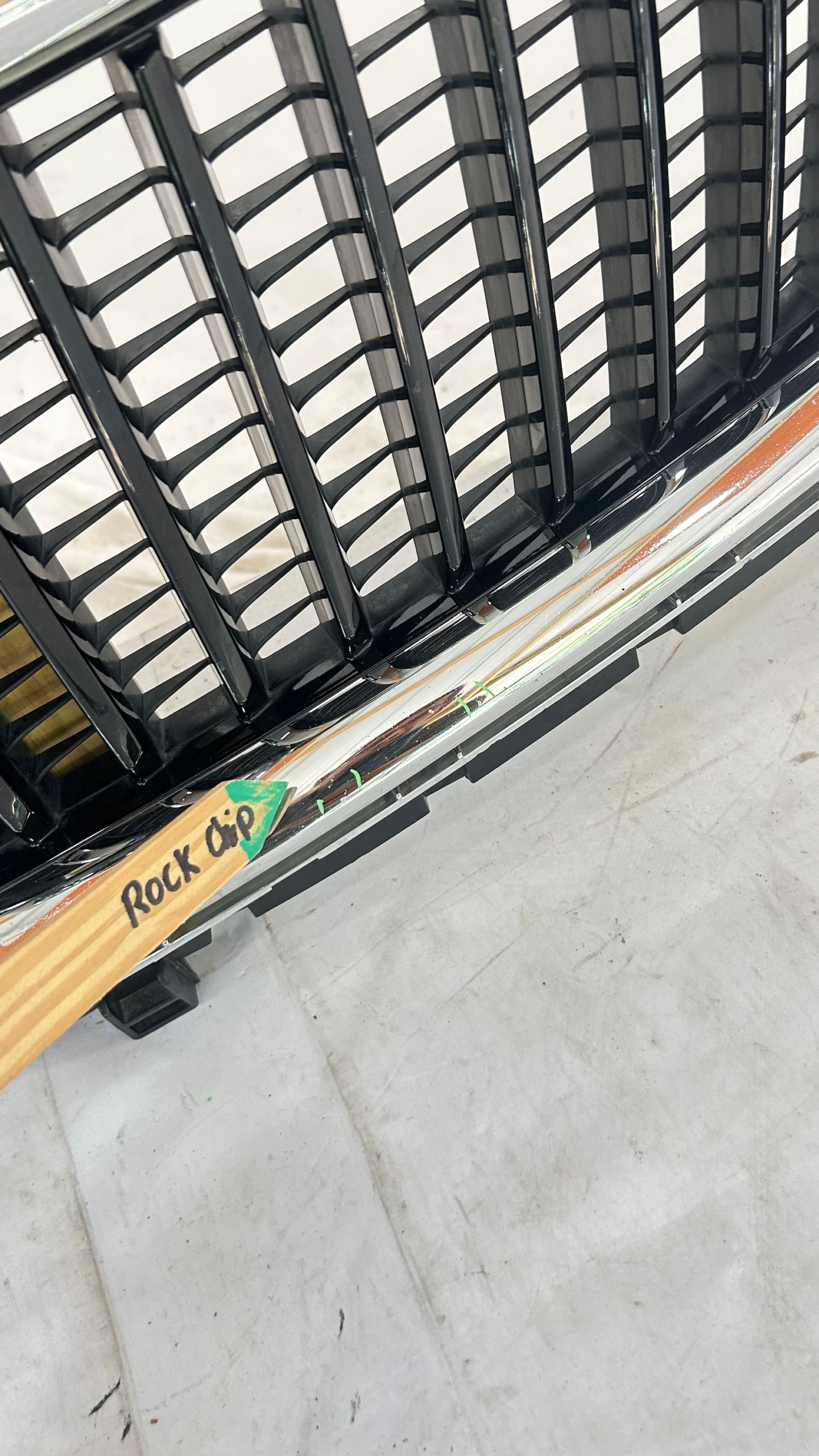 2018 2019 2020 2021 Buick Enclave Front Base Grille Chrome OEM 323740