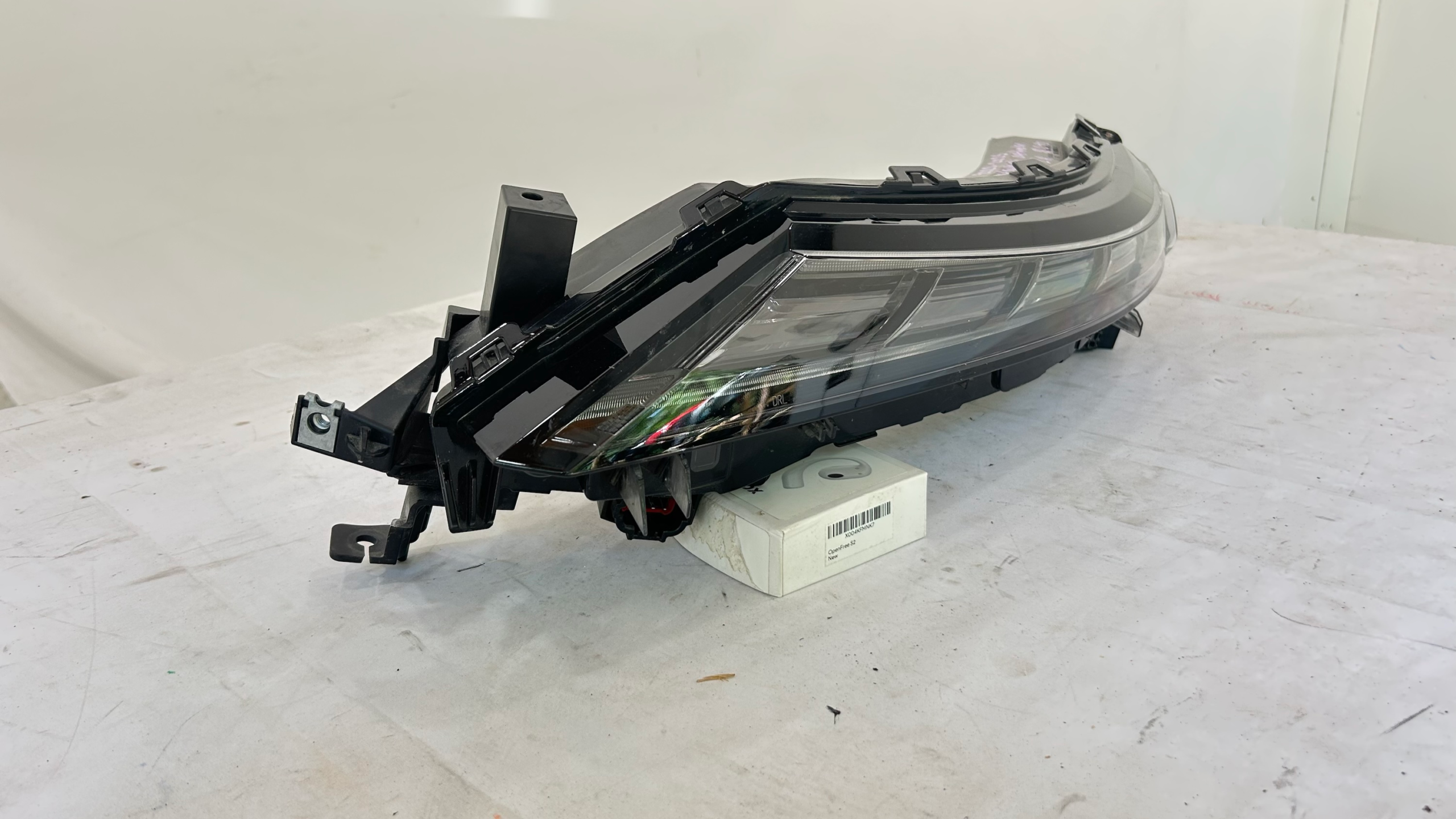 2022 2025 MITSUBISHI OUTLANDER LEFT DRIVER SIDE LED DRL HEADLIGHT OEM