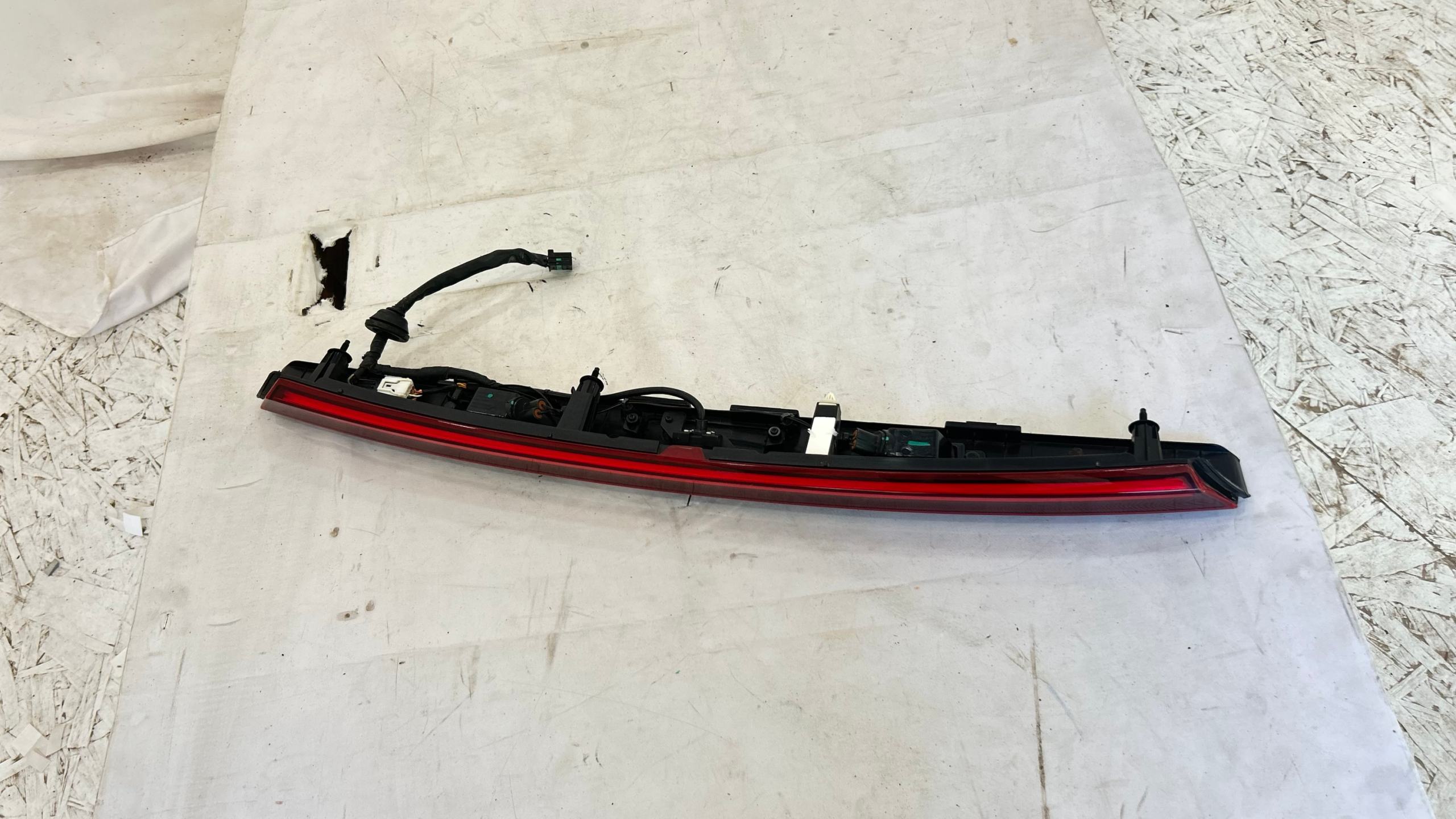 2019-2021 Kia Forte Center Trunk Camera Third Brake Light Assembly