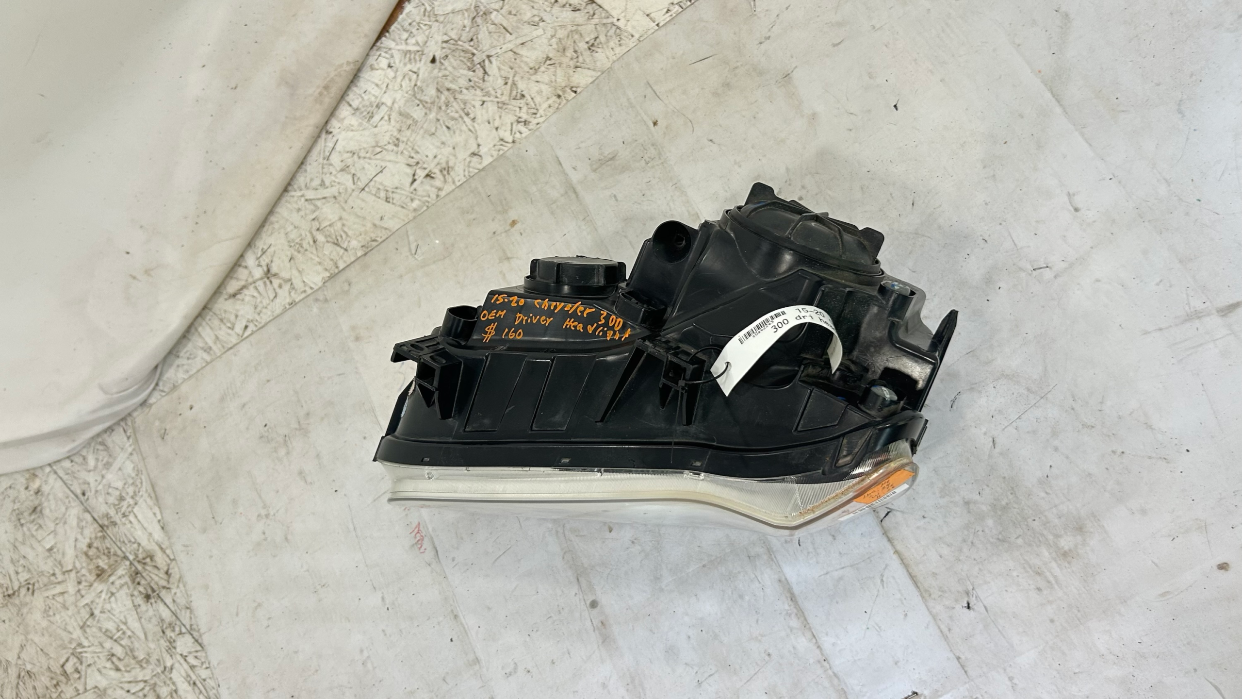 2015-2020 Chrysler 300 Driver side Headlight