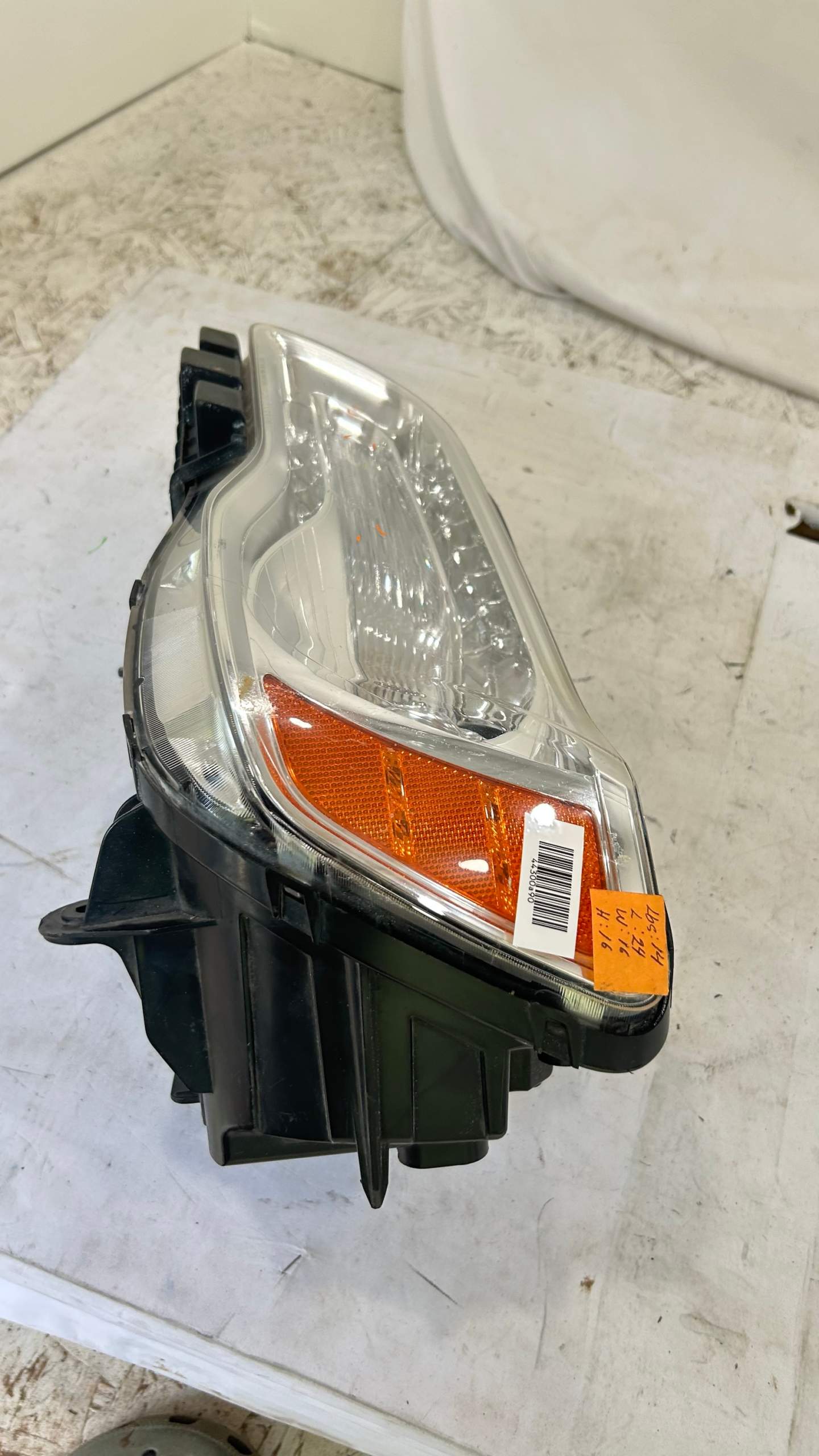 2015-2020 Chrysler 300 Driver side Headlight