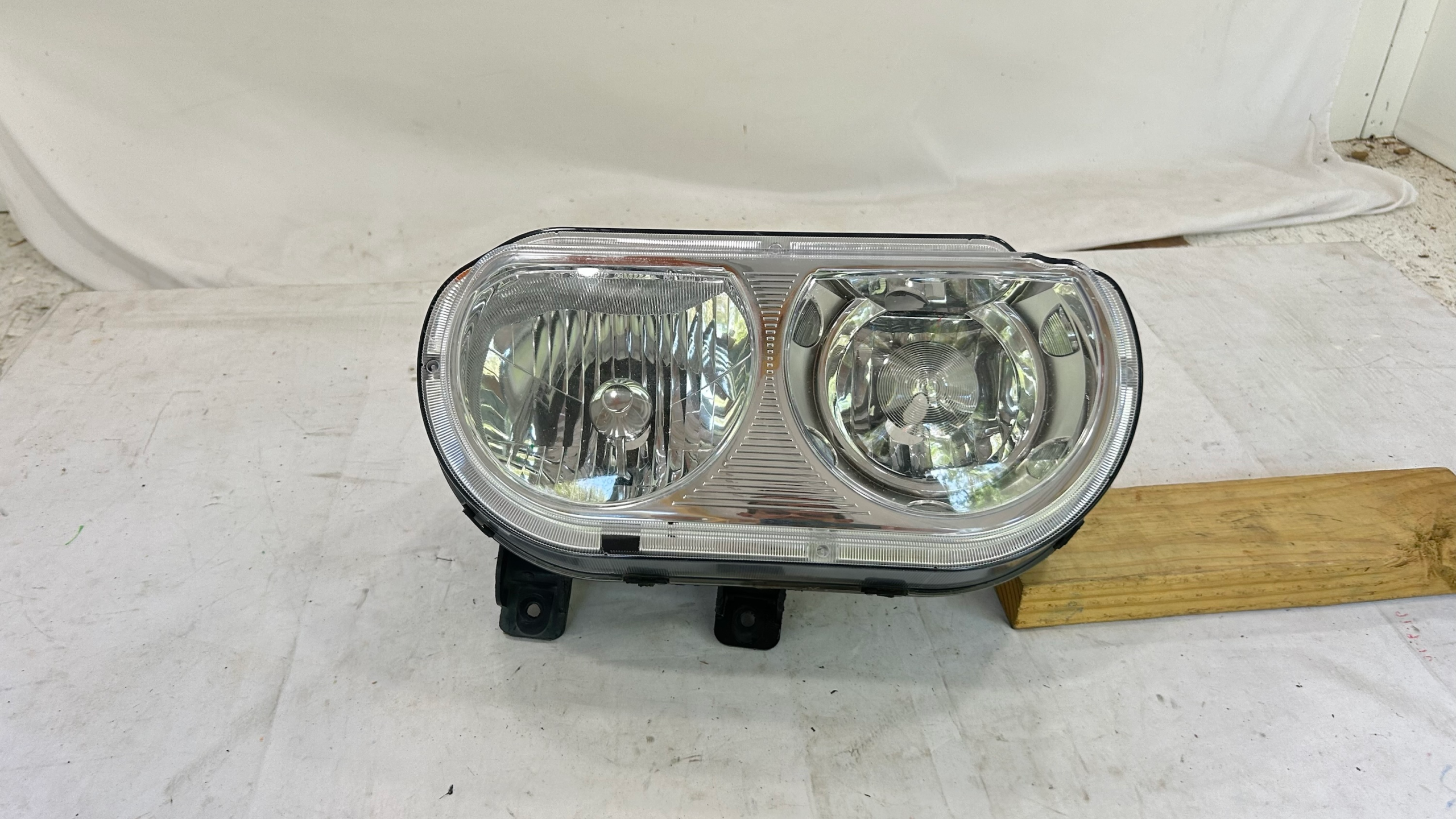 2008-2014 Dodge Challenger Passenger Side Halogen Headlight