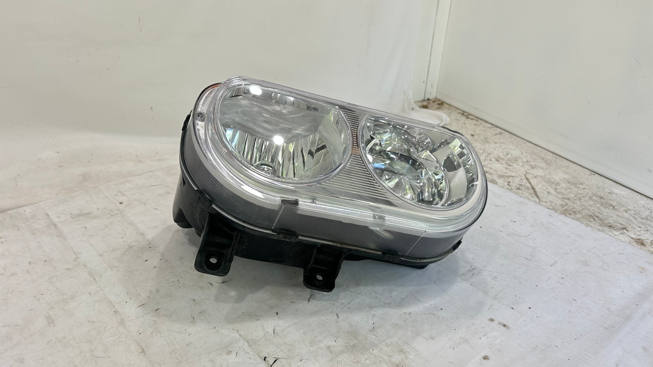 2008-2014 Dodge Challenger Passenger Side Halogen Headlight