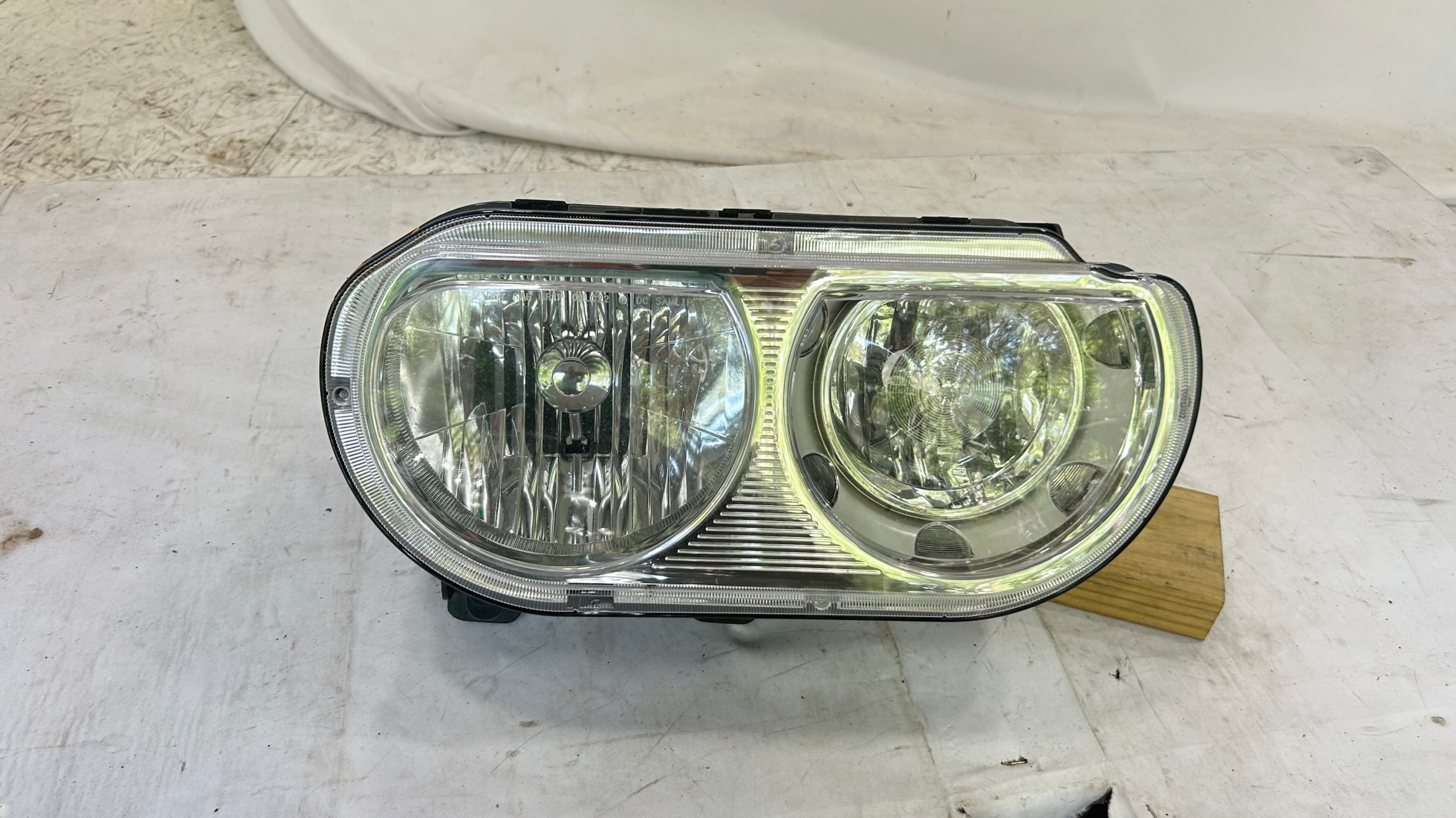 2008-2014 Dodge Challenger Passenger Side Halogen Headlight